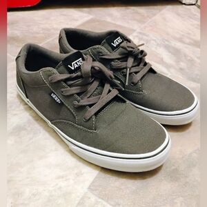 Vans Men's Sneakers in Olive and White